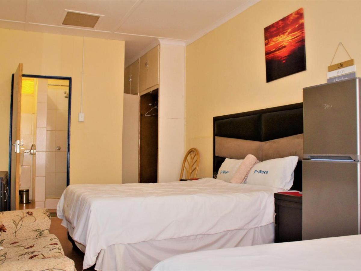 P Wake Guesthouse Opuwo Bilik gambar